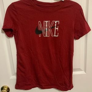 Nike Women’s T-Shirt (size S)